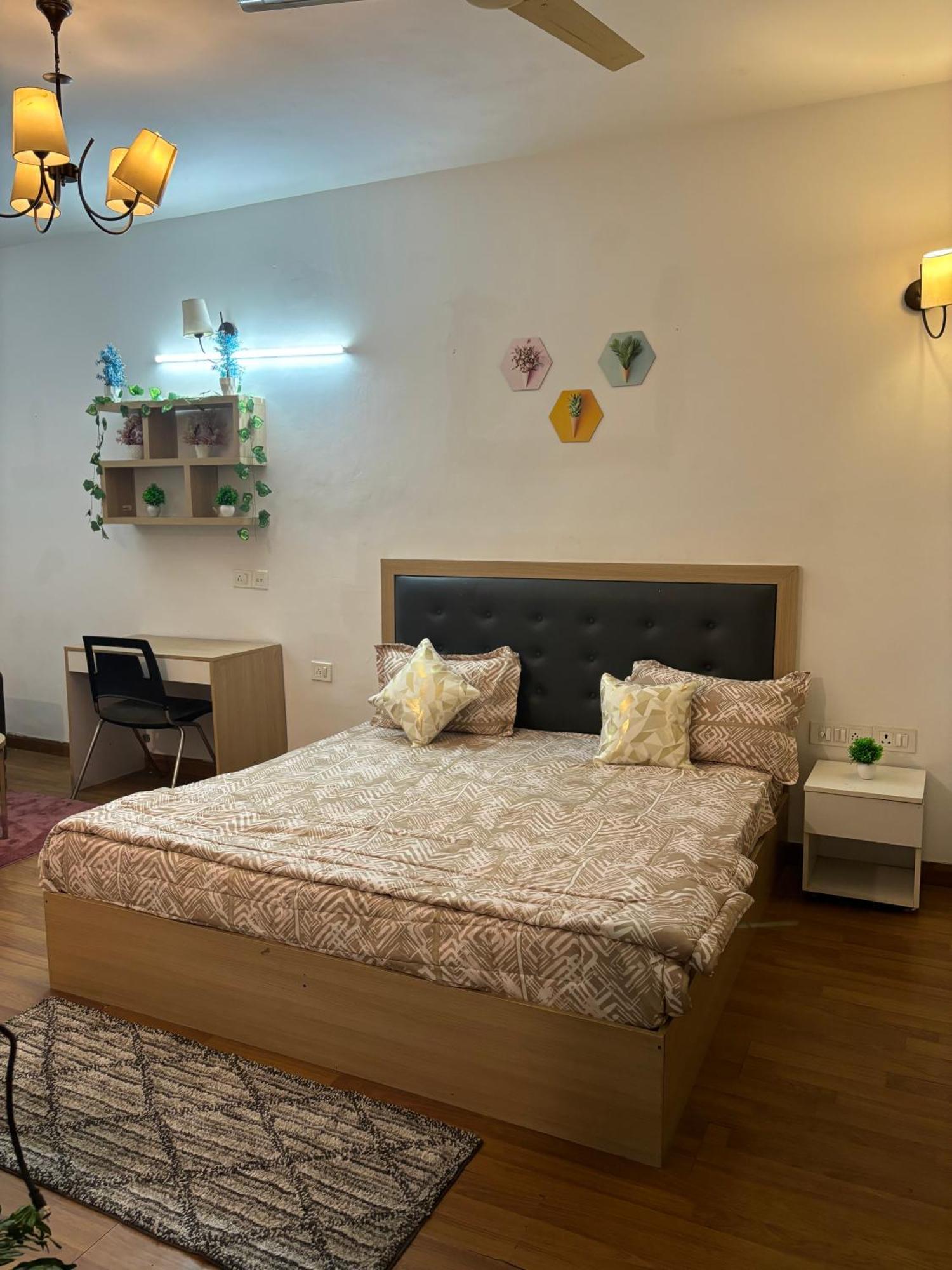 Guti Buti Homes Noida Bagian luar foto