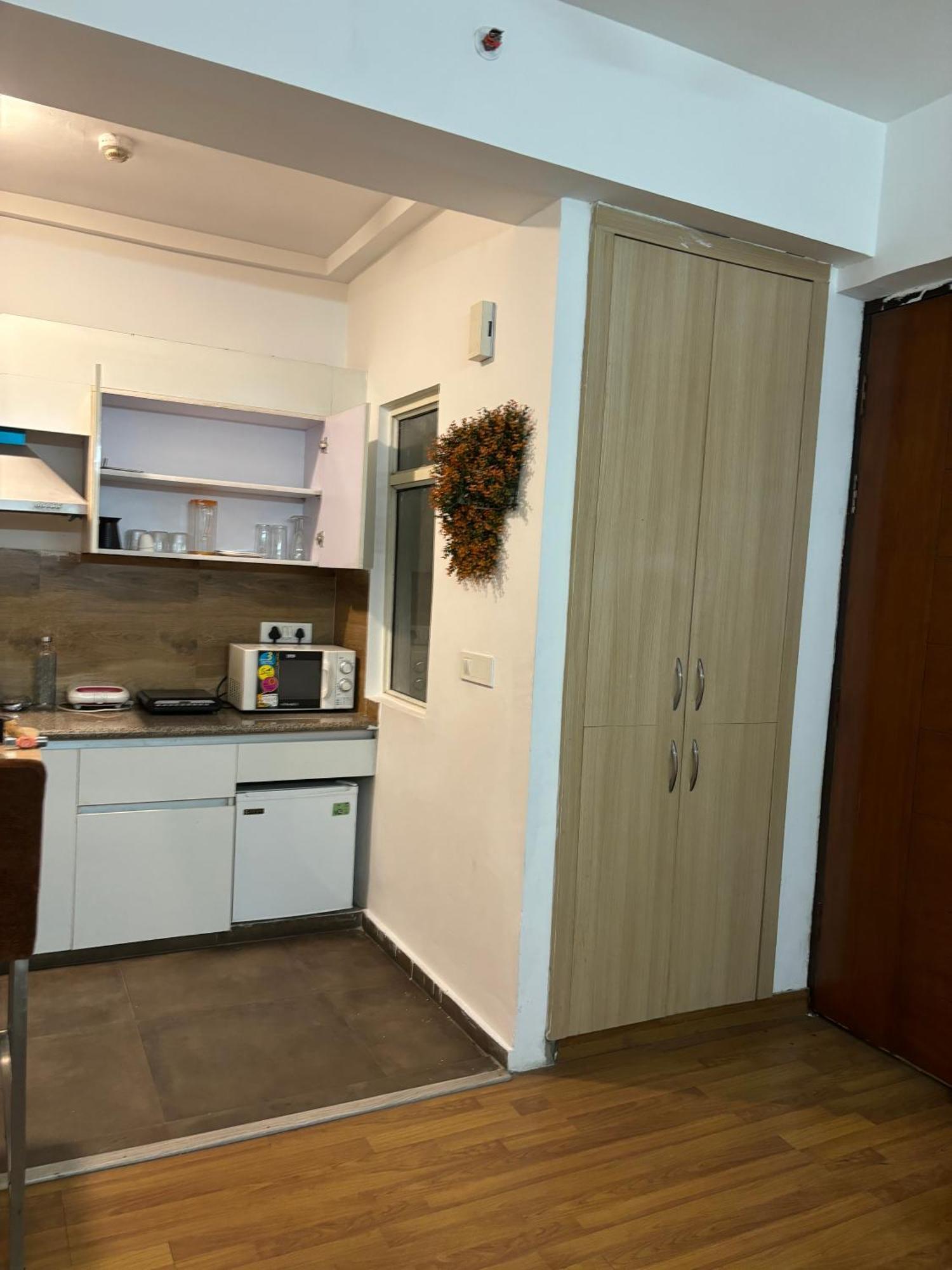 Guti Buti Homes Noida Bagian luar foto