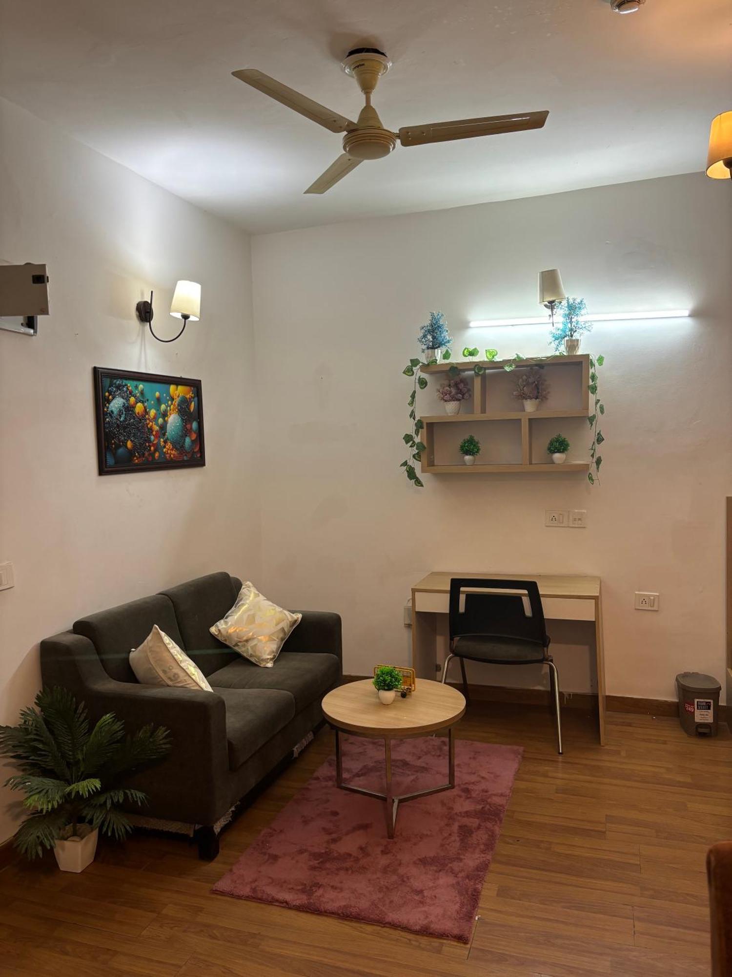 Guti Buti Homes Noida Bagian luar foto